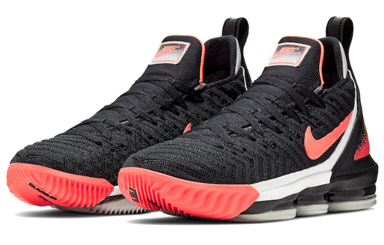 

LeBron 16 Black Hot Lava Черный/Красный
