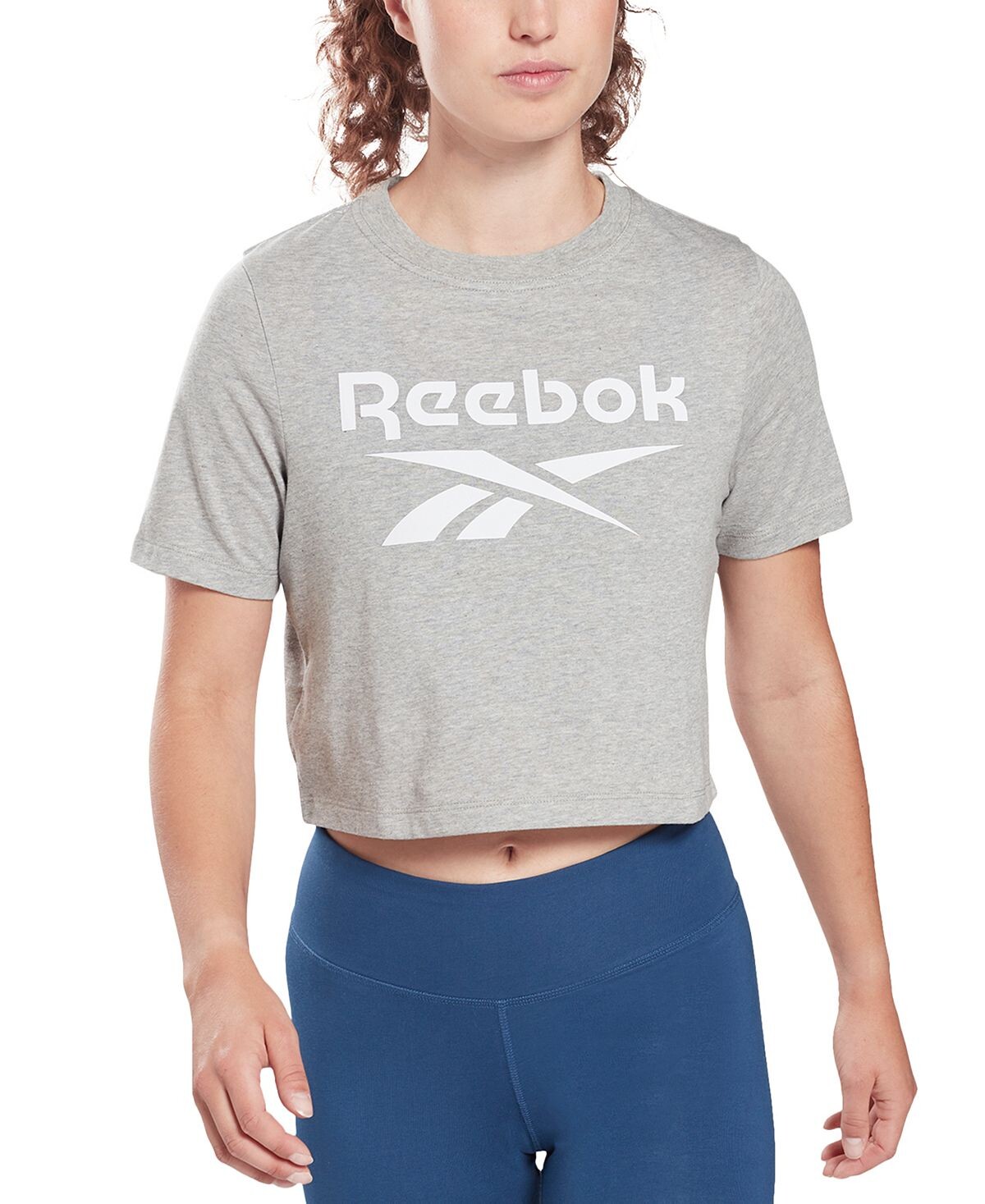 

Женская укороченная футболка с логотипом Reebok