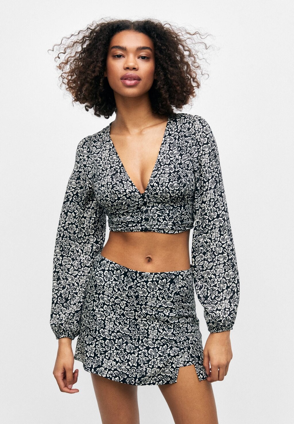 

Блузка PULL&BEAR