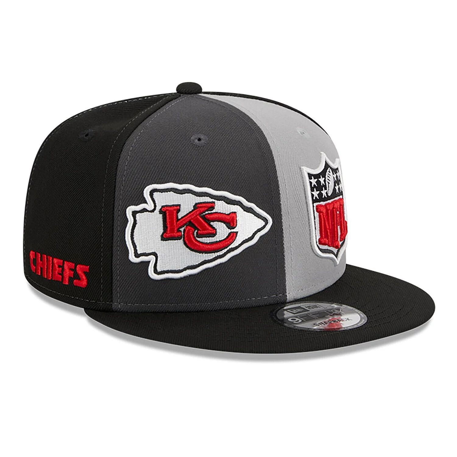 

Мужская кепка New Era черного/серого цвета Kansas City Chiefs 2023 Sideline 9FIFTY Snapback