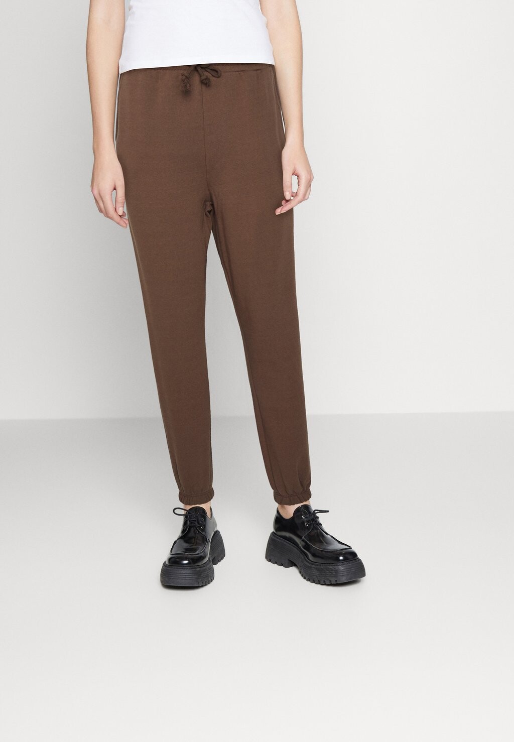 

Спортивные брюки Cotton On, коричневый