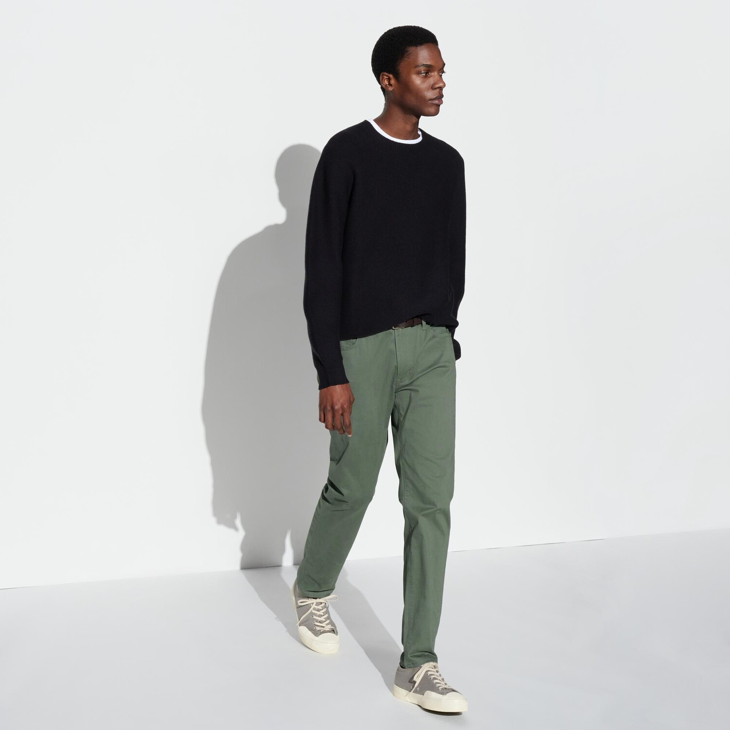 

Джинсы Uniqlo мужские скинни, оливковый