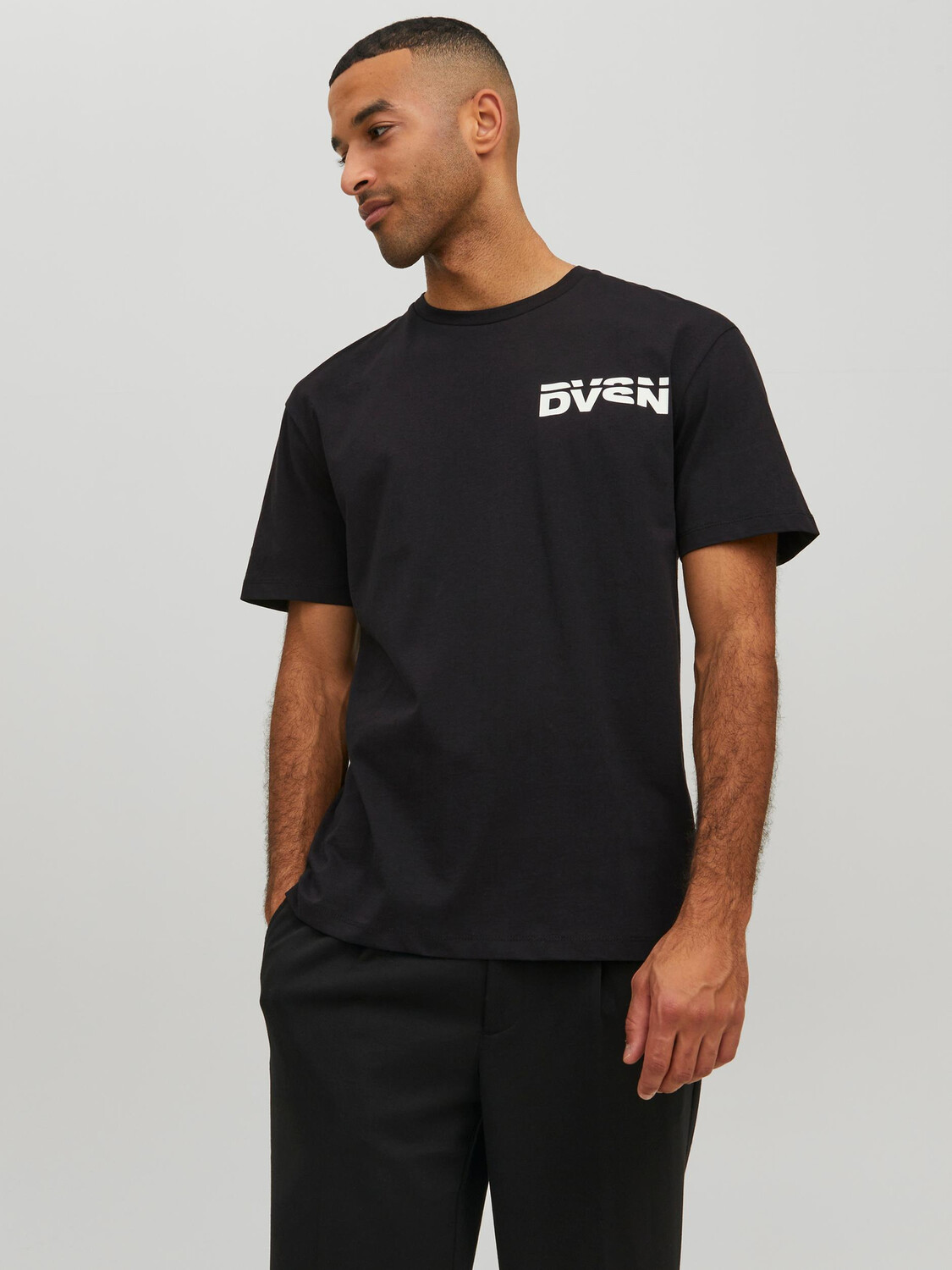 

Футболка Jack & Jones Grafik Design Kurzarm JCODIGIT, черный