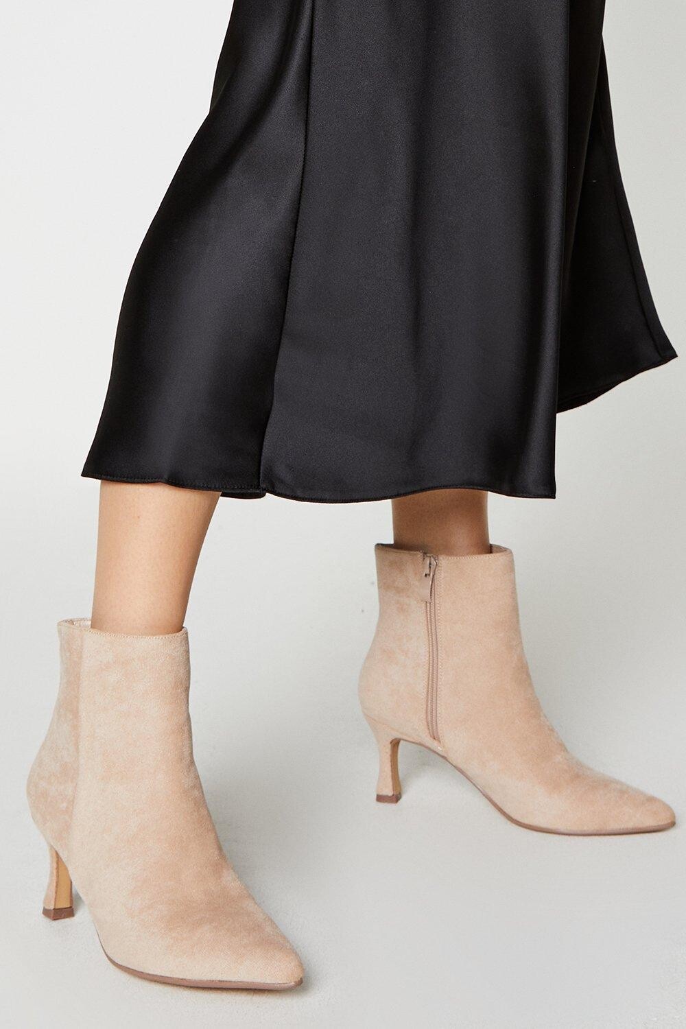 

Ботинки Melvie с острым носком Dorothy Perkins, бежевый