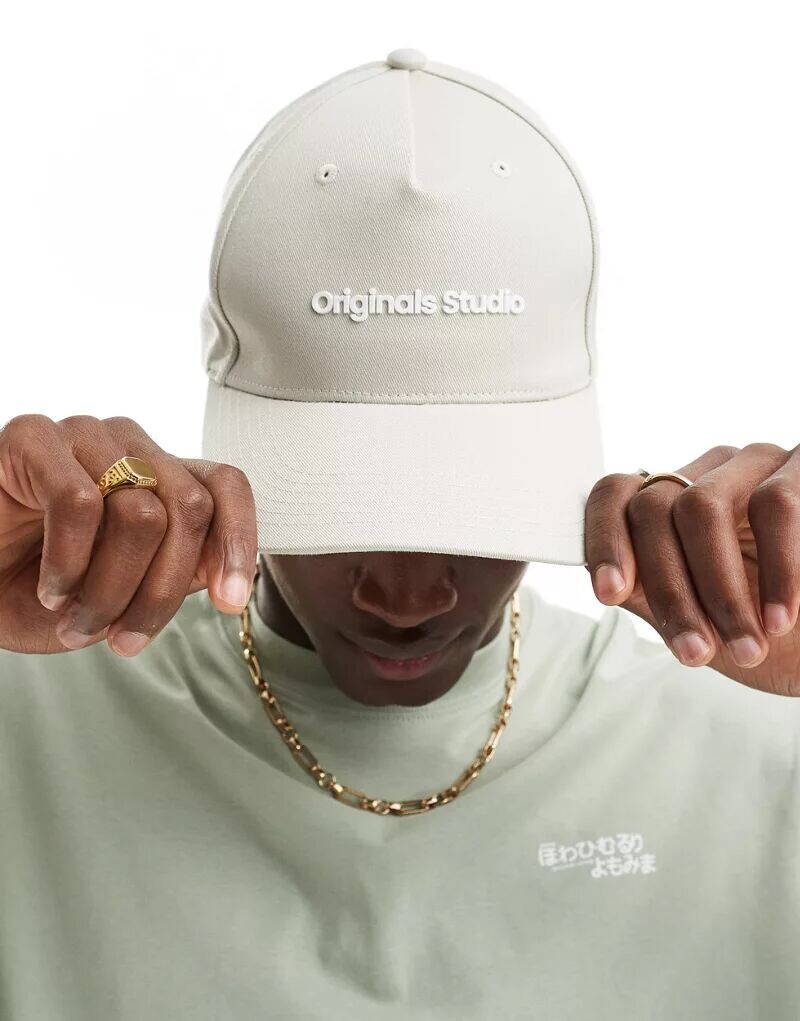 

Бежевая бейсболка Jack & Jones Originals