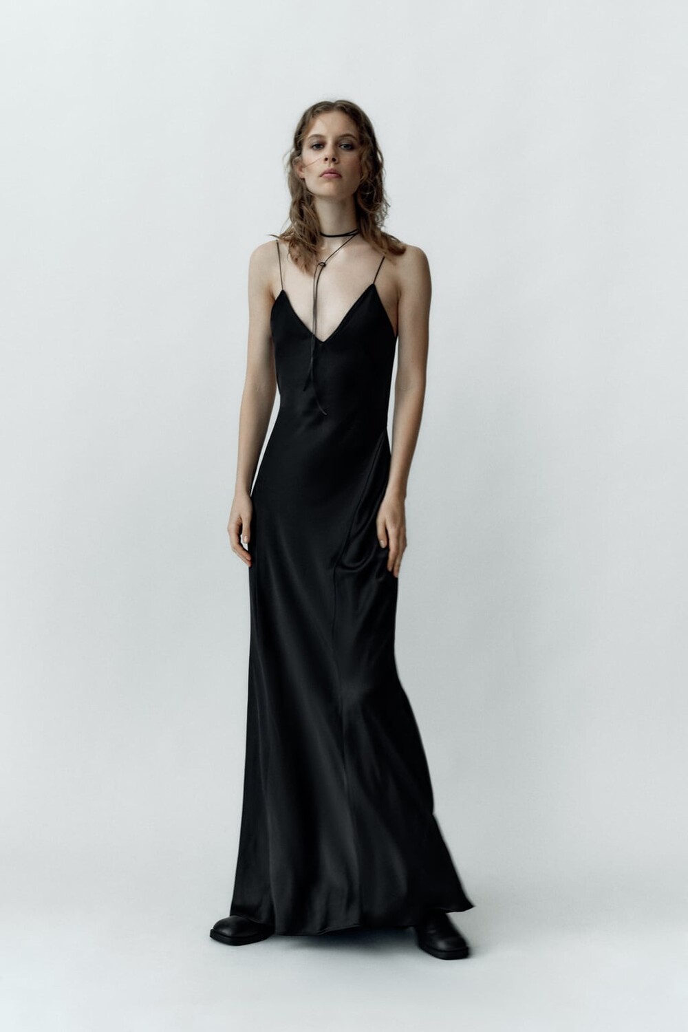 

Атласное платье-комбинация ZARA, черный
