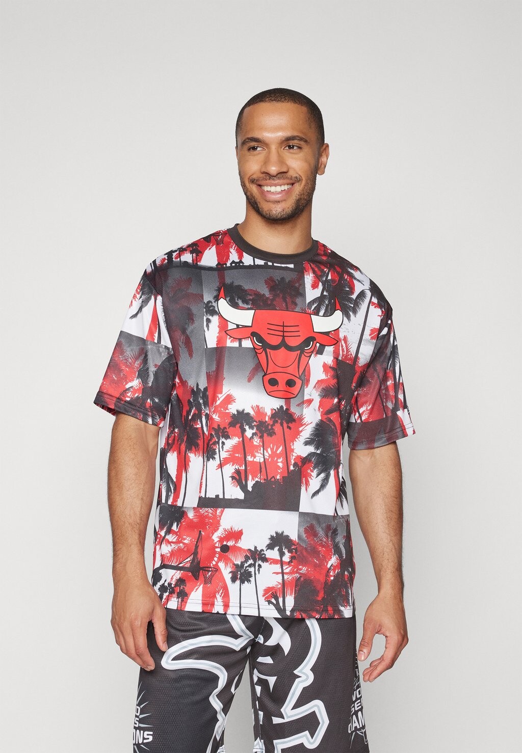 

Клубная одежда Nba Chicago Bulls Palm Tree Mesh Tee New Era, белый