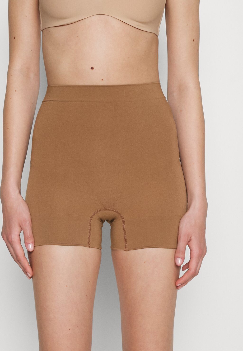

Корректирующее белье MAGIC Bodyfashion