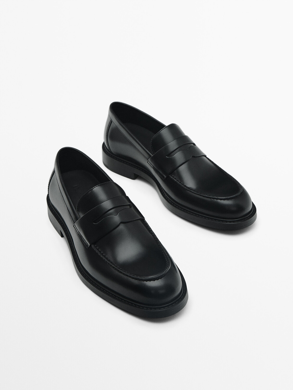 

Черные кожаные лоферы Massimo Dutti, черный