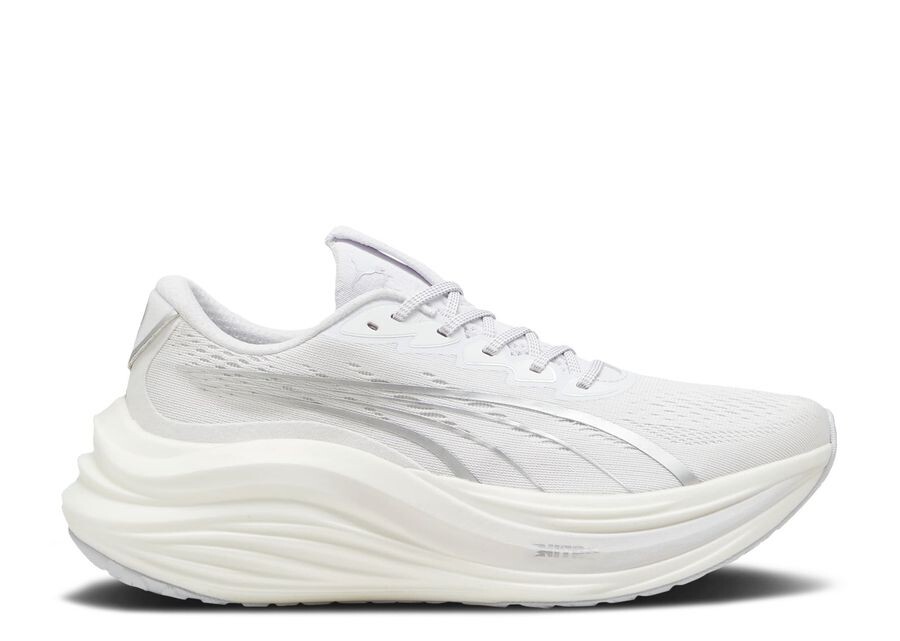 

Кроссовки Puma MagMax Nitro, цвет White Silver