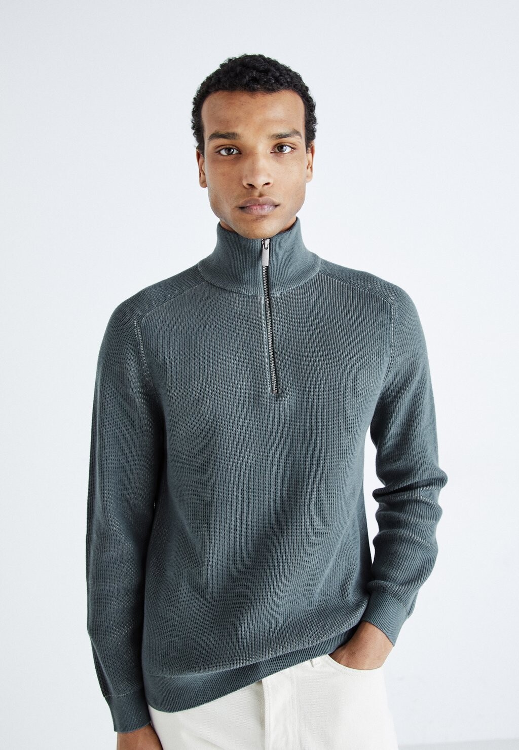 

Свитер Slhown Half Zip Selected, цвет stormy weather/fog