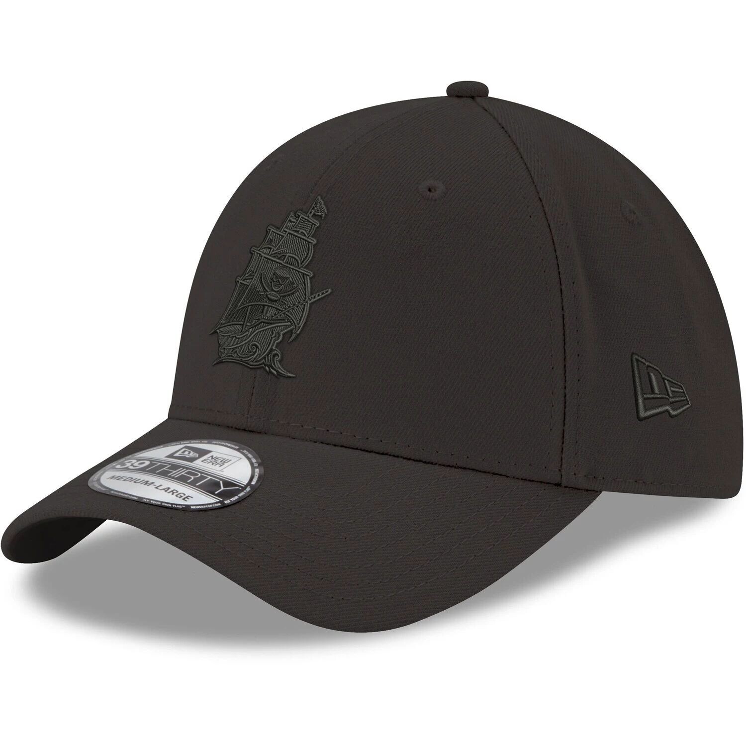 

Мужская кепка New Era Tampa Bay Buccaneers Black On Black с историческим логотипом 39THIRTY Flex Hat