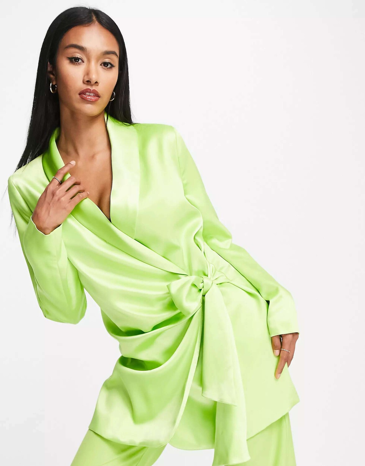 

Зеленое атласное платье-блейзер с поясом River Island, Зеленый