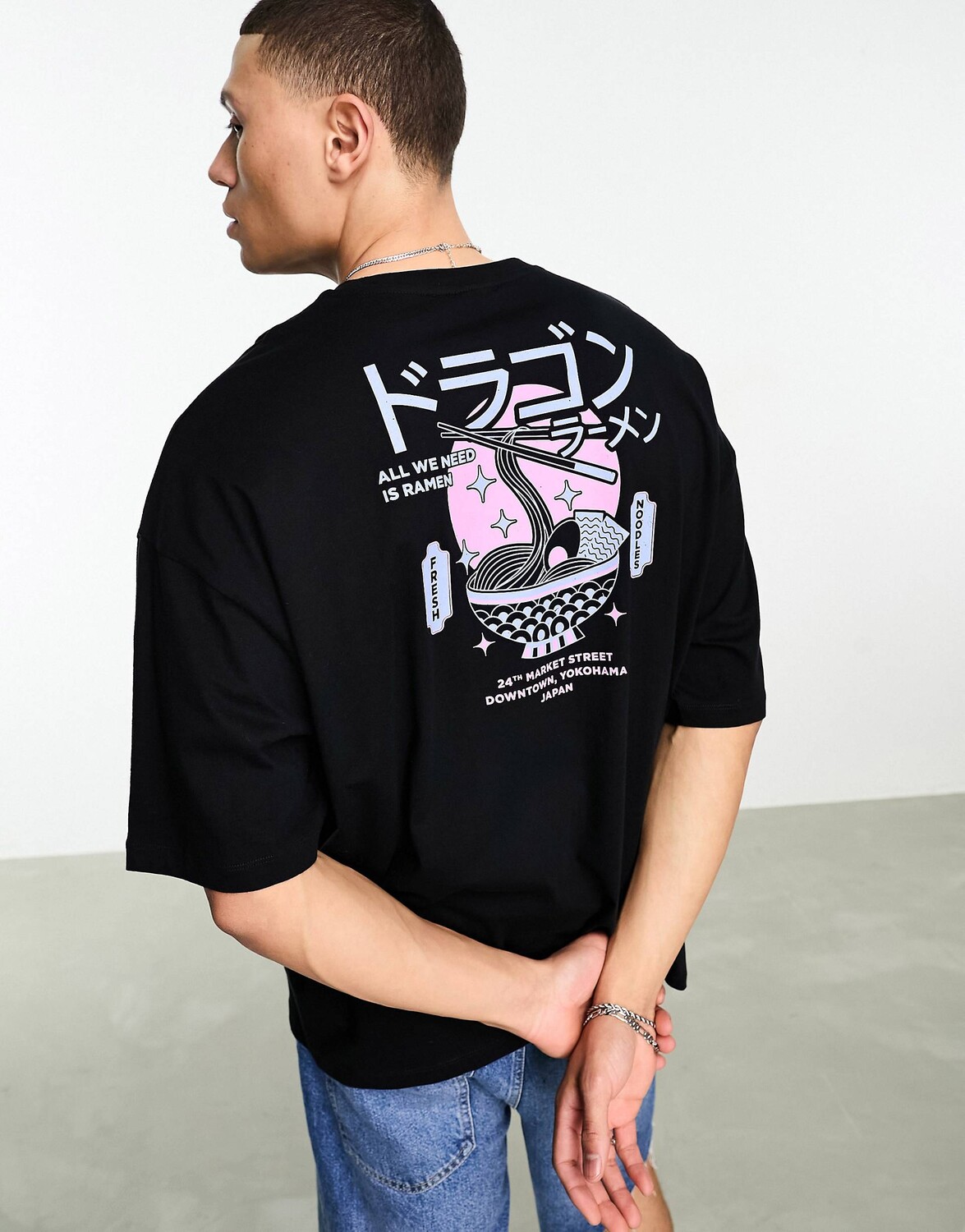 

Черная футболка оверсайз с рисунком суши ASOS DESIGN, Черный