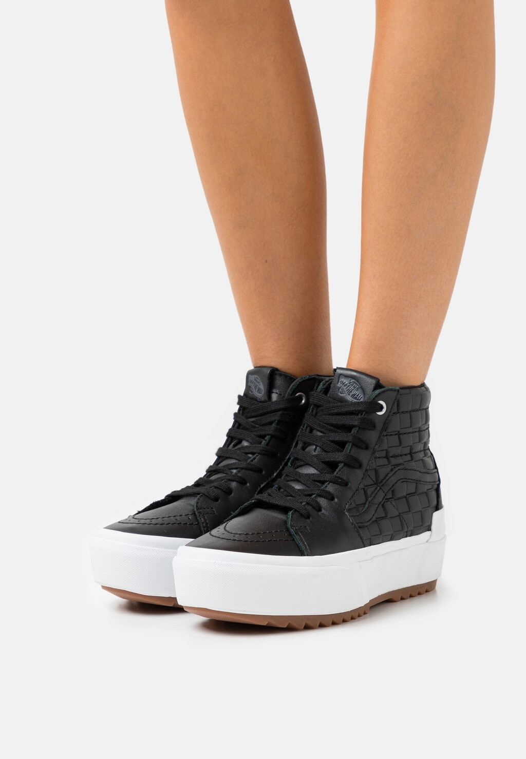 

Высокие кроссовки Vans Sk8 Stacked, черный/белый