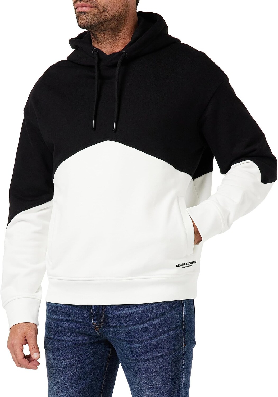 

Толстовка с шевроном Armani Exchange, цвет Black/Off-White