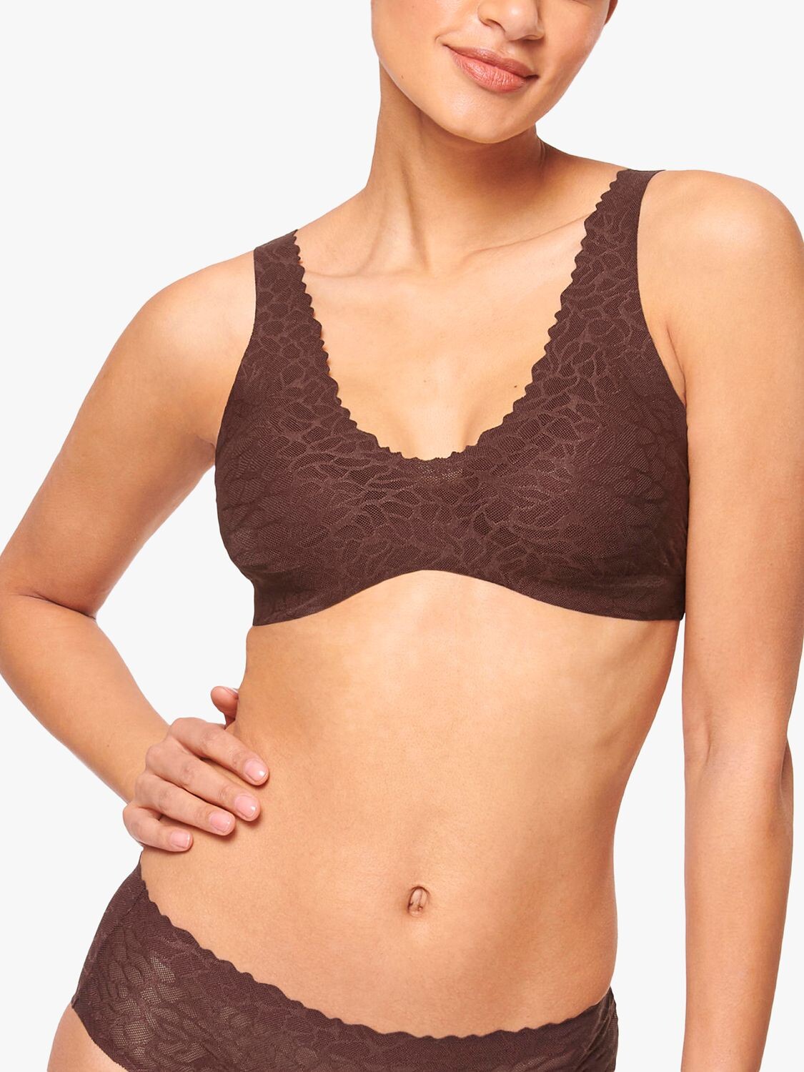 

Бюстгальтер без косточек sloggi ZERO Feel Lace 2.0, черно-коричневый