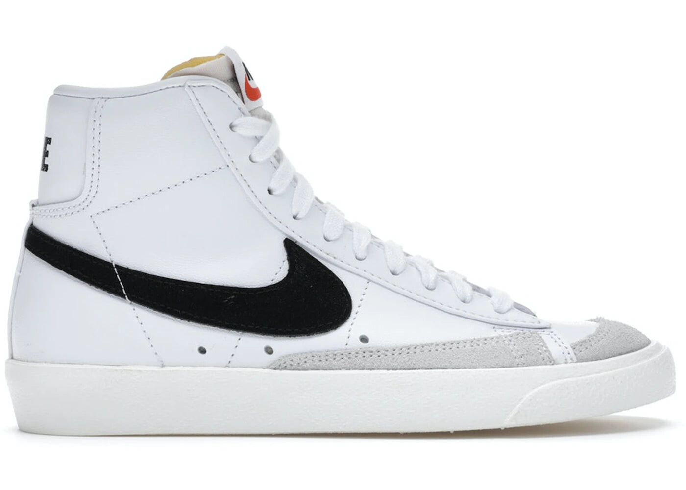 

Кроссовки Nike Blazer Mid 77, белый / черный