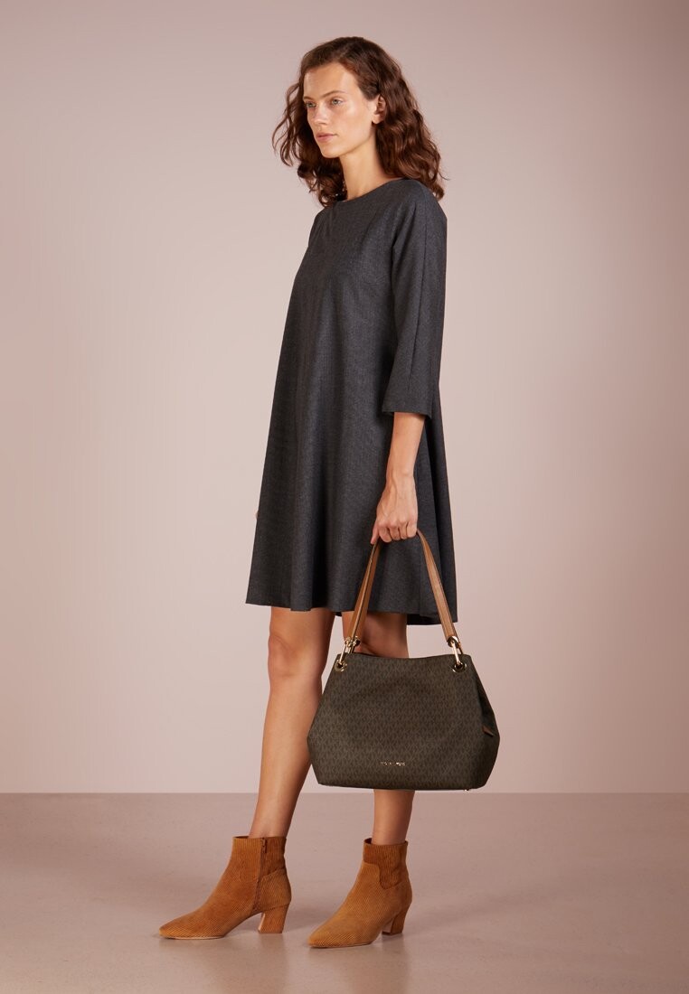 

Сумочка Raven Shoulder Bag MICHAEL Michael Kors, коричневый