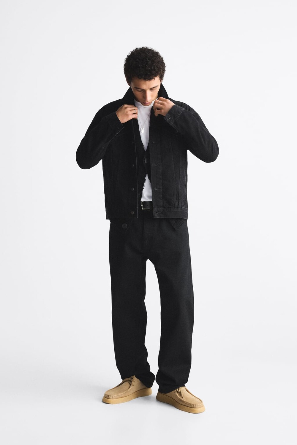 

Джинсовая куртка ZARA, черный