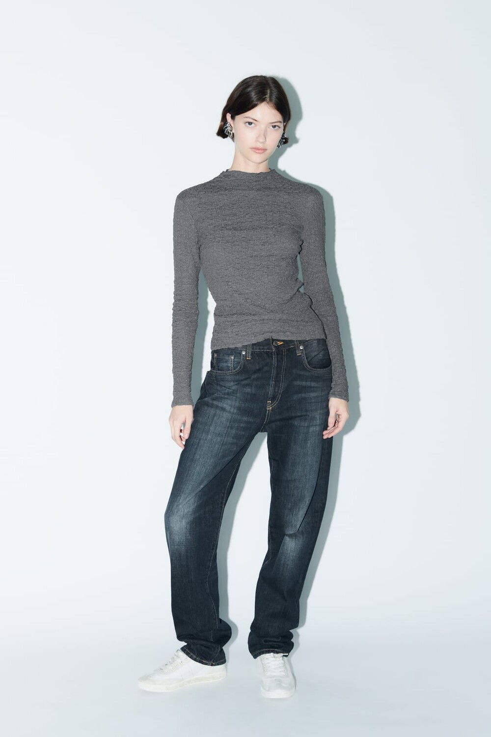 

Текстурированная футболка ZARA, серый