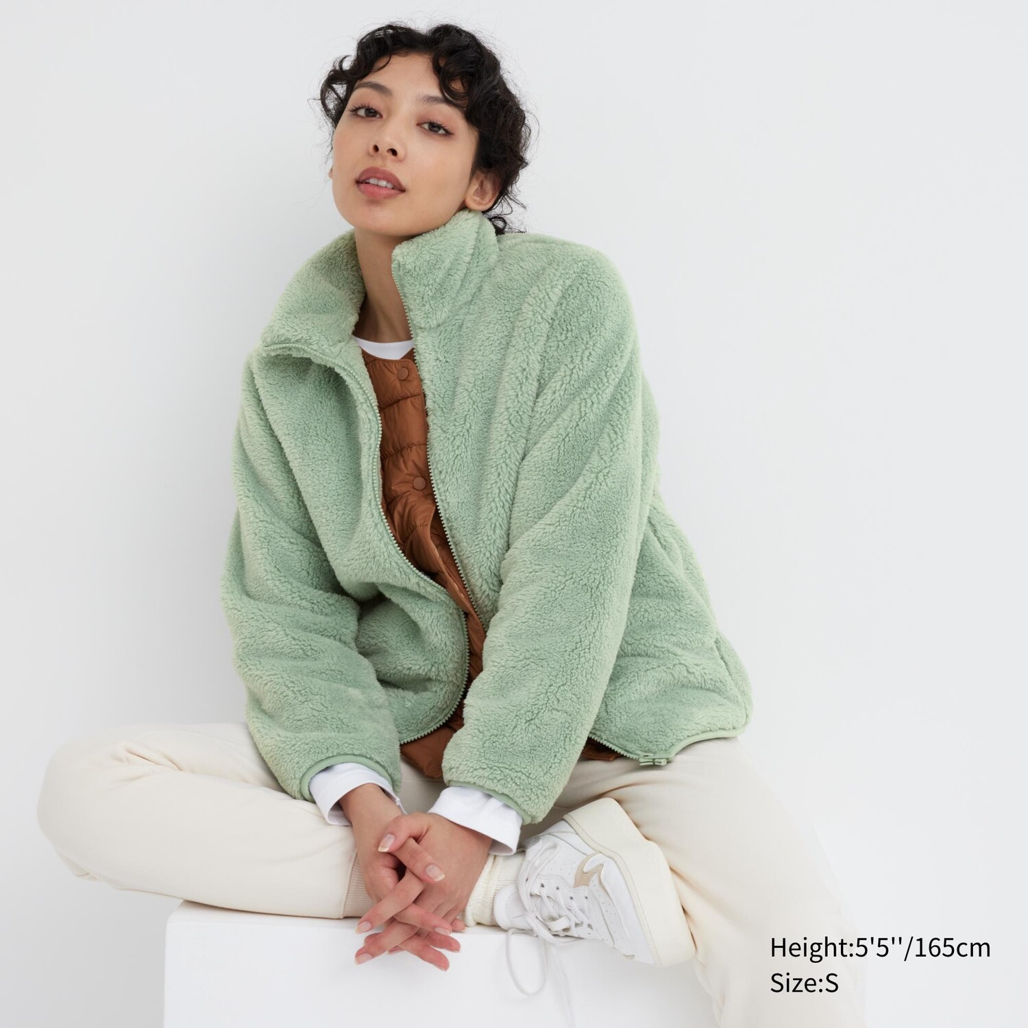 

Пушистая флисовая куртка UNIQLO, зеленый