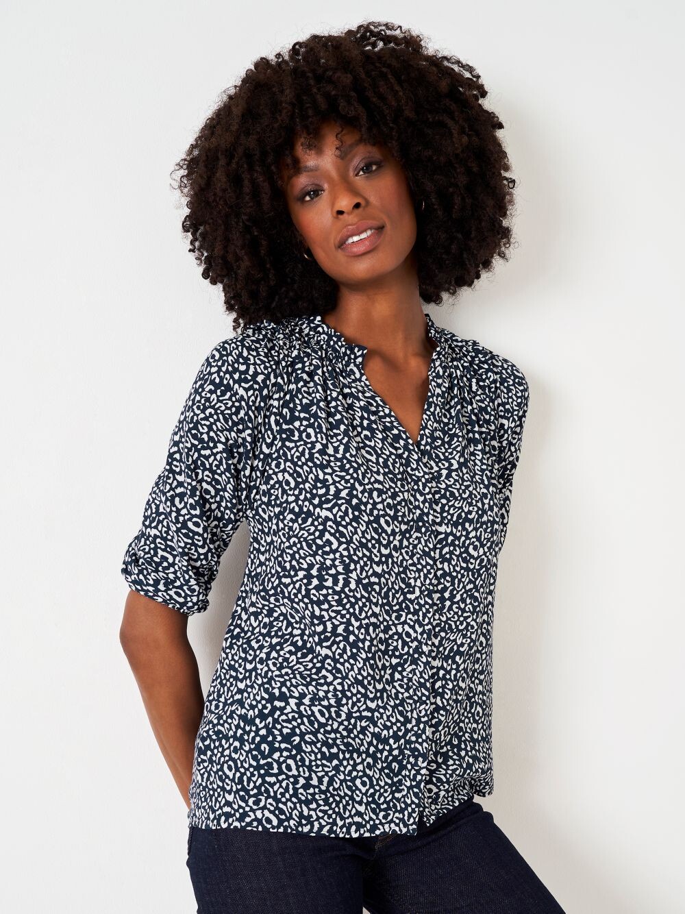 

Блузка с животным принтом Crew Clothing Annabel, синяя