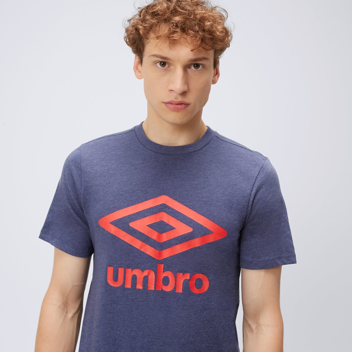Футболка Umbro с большим логотипом, синий