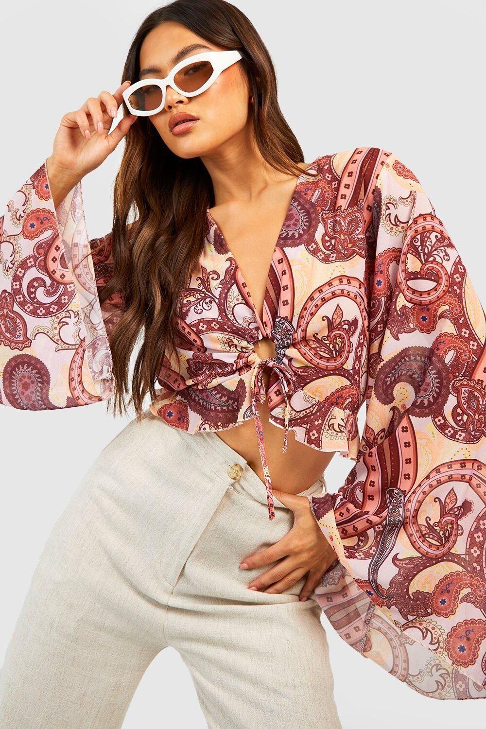 

Укороченный топ с широким рукавом и кольцами с принтом Boohoo, терракотовый