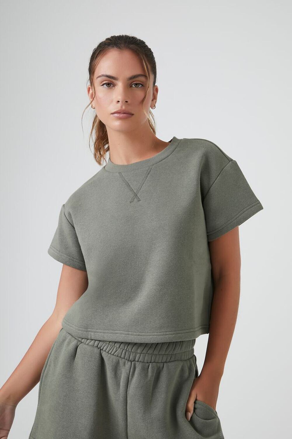 

Толстовка Active из флиса с короткими рукавами Forever 21, оливковый, Зеленый