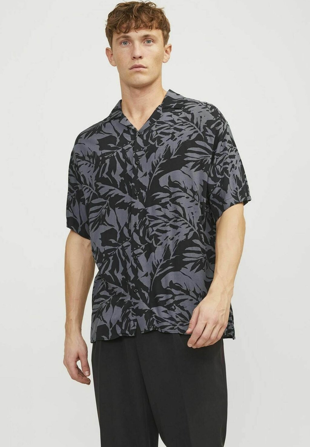 

Рубашка HAWAII- RELAXED FIT Jack & Jones, цвет asphalt