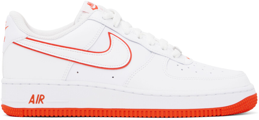 

Бело-красные кроссовки Nike Air Force 1 07