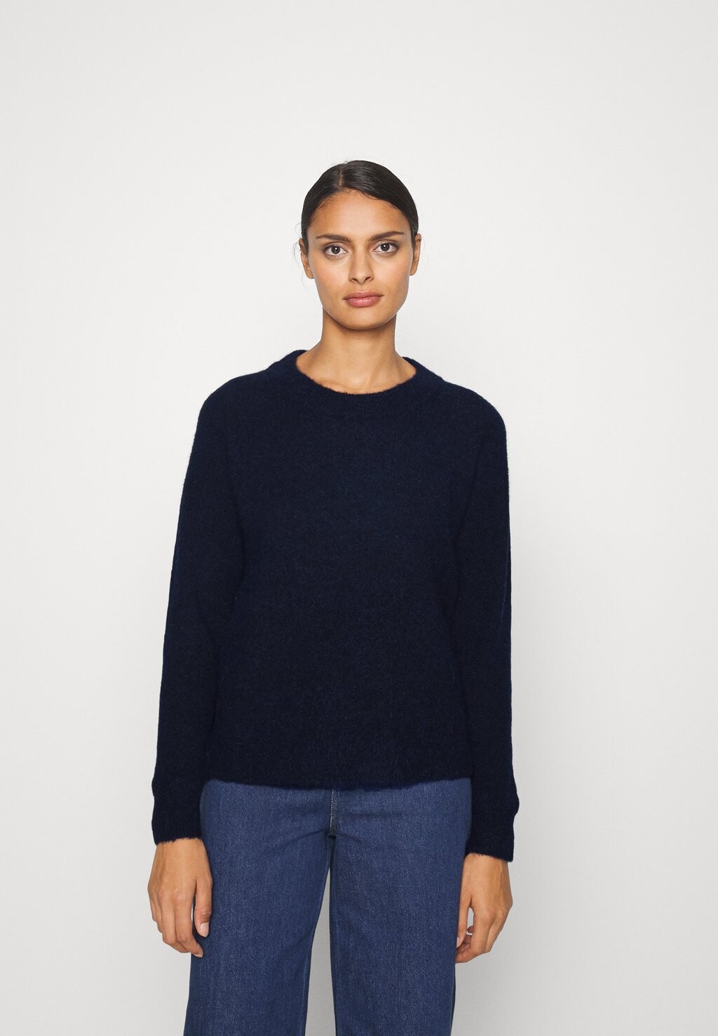 

Джемпер Selected Slflulu Ls O-Neck B, темный сапфир/меланж, Черный