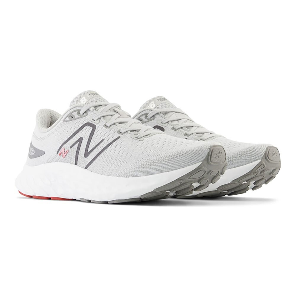 

Кроссовки New Balance Fresh Foam X Embar, серый