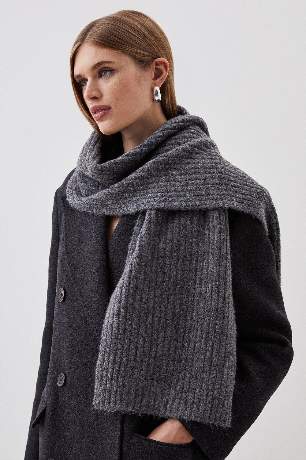 

Тонкий вязаный шарф Soft Touch из смесовой шерсти Karen Millen, серый