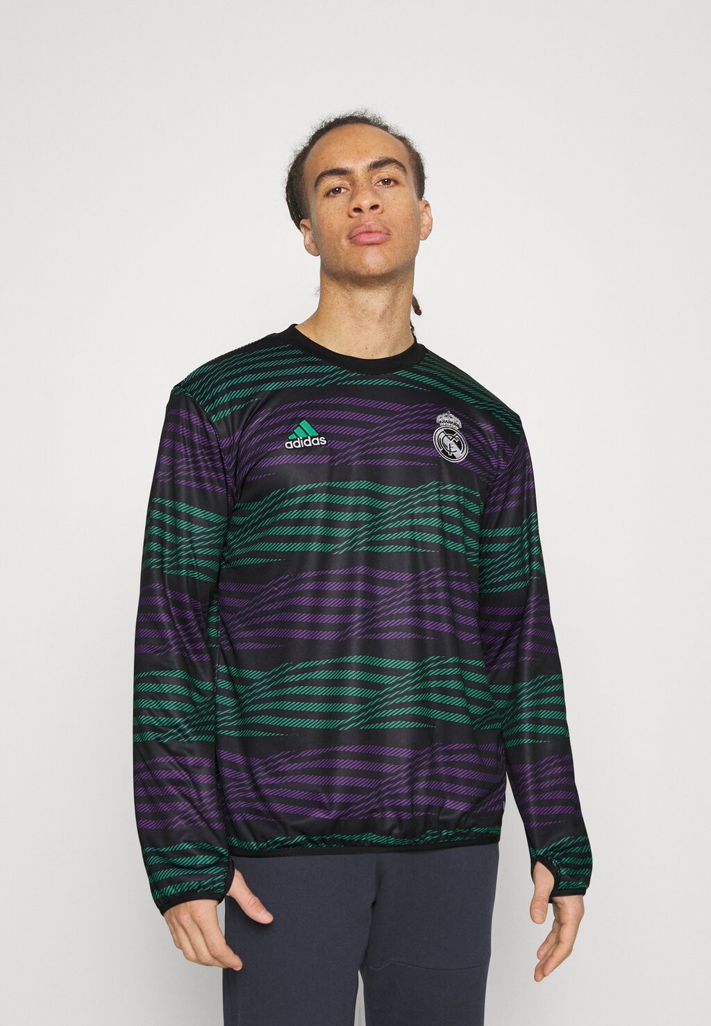 

Спортивная футболка Adidas