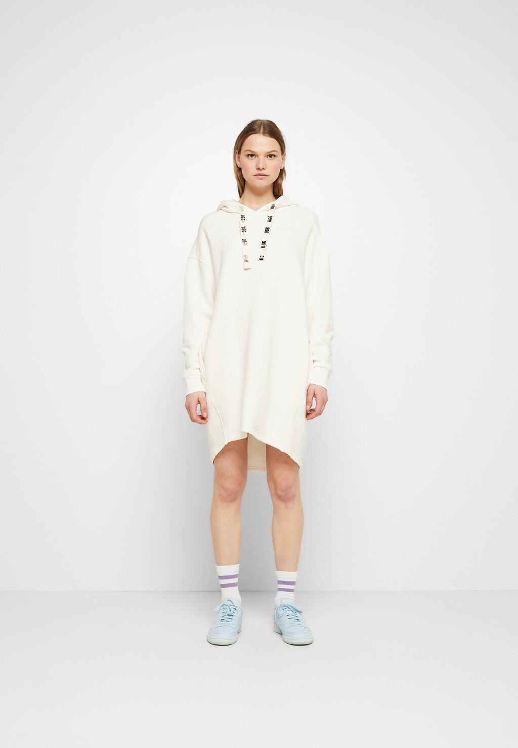 

Повседневное платье UGG
