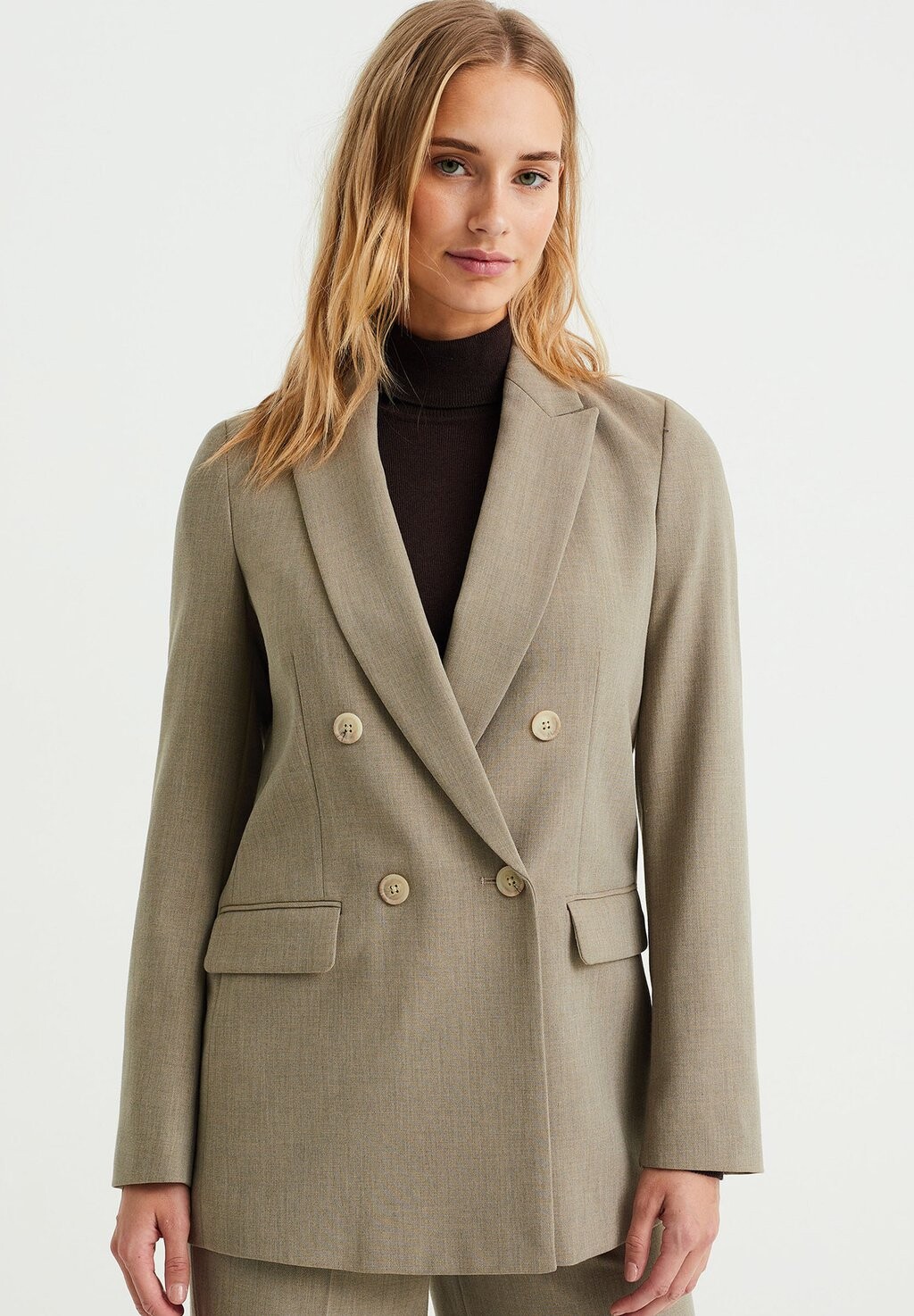 

Короткое пальто WE Fashion, бежевое, Бежевый