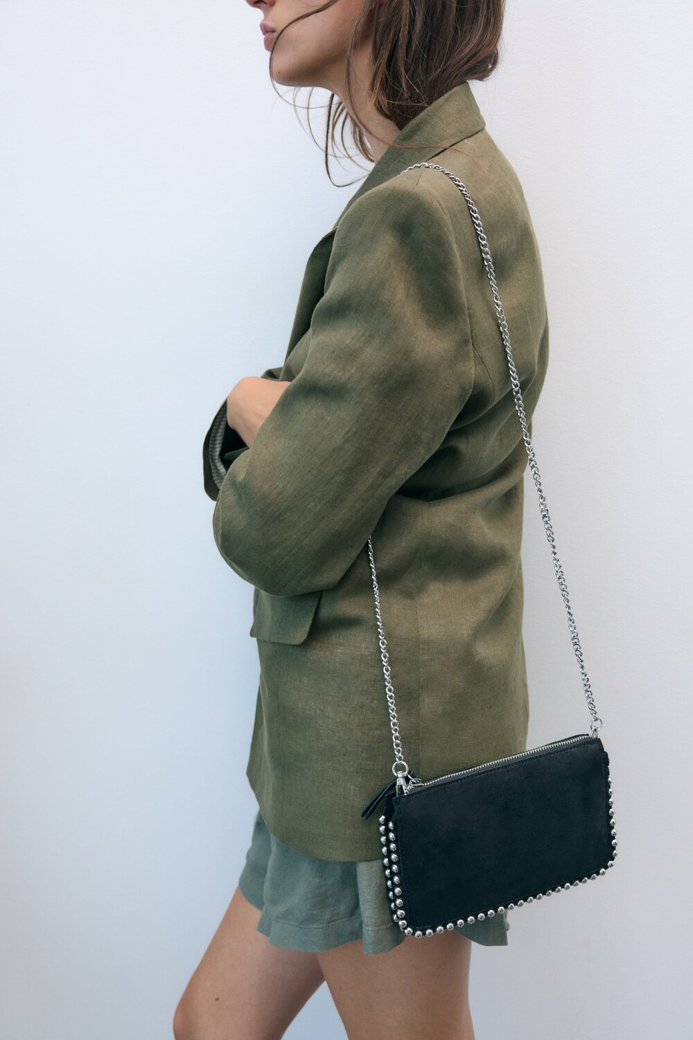 Бумажник на плече с скобами Zara, черный
