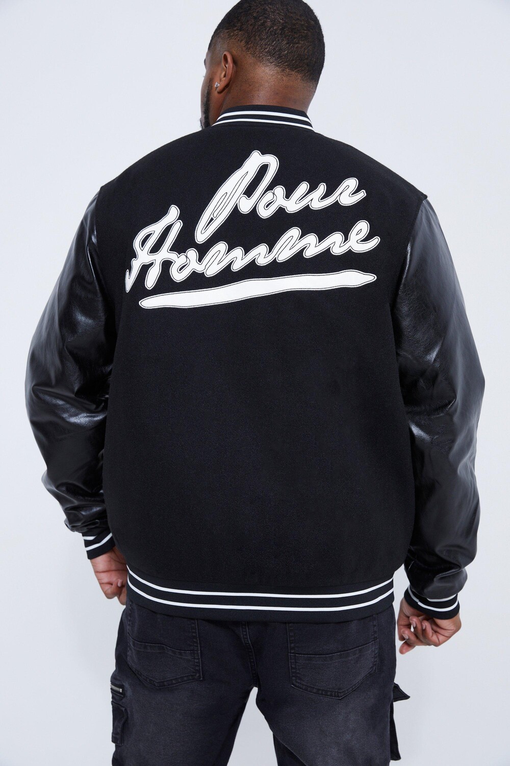 

Универсальная куртка plus pour homme с рукавами из пу Boohoo, черный