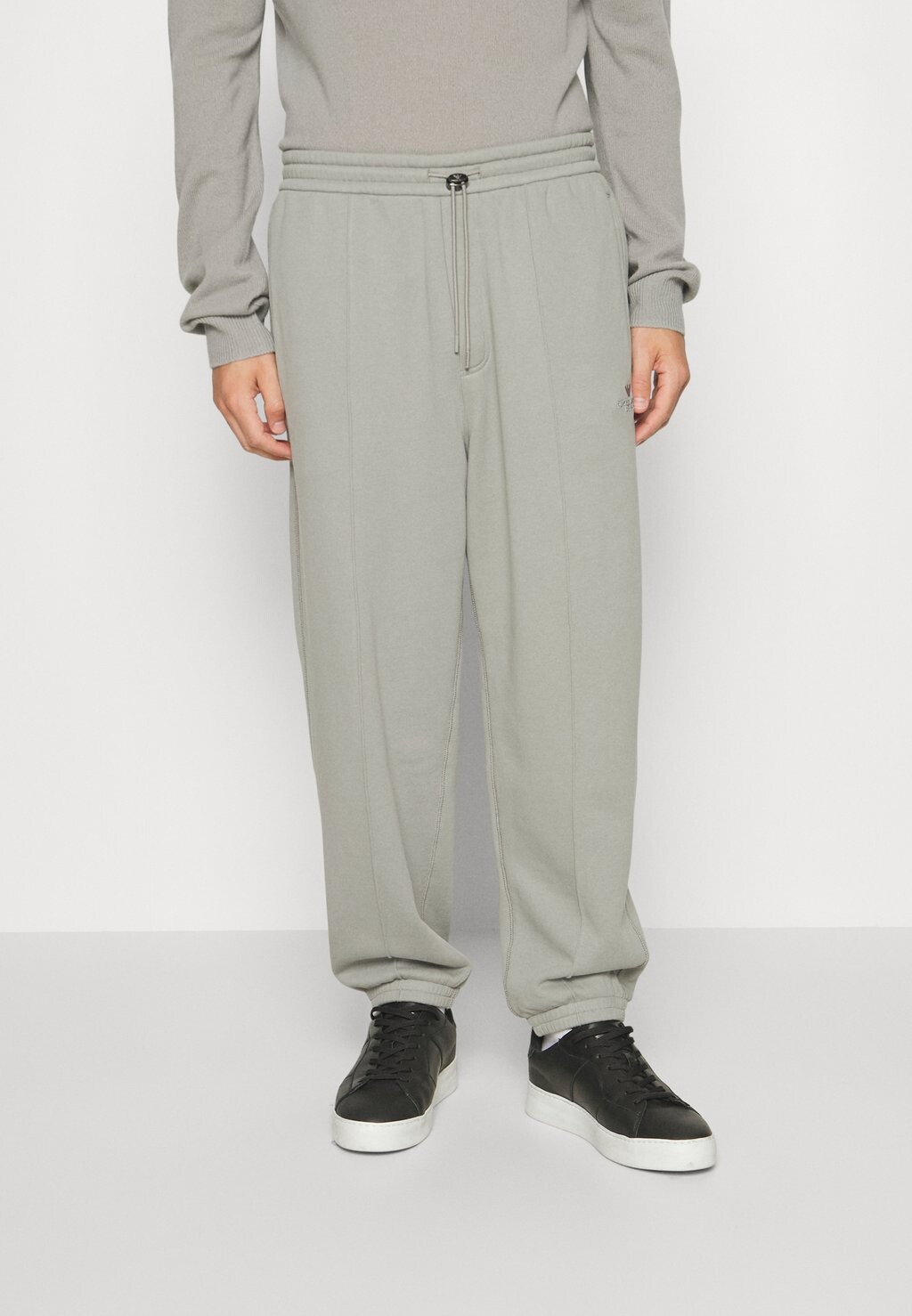 

Брюки для тренировок PANTALONI Emporio Armani, серый