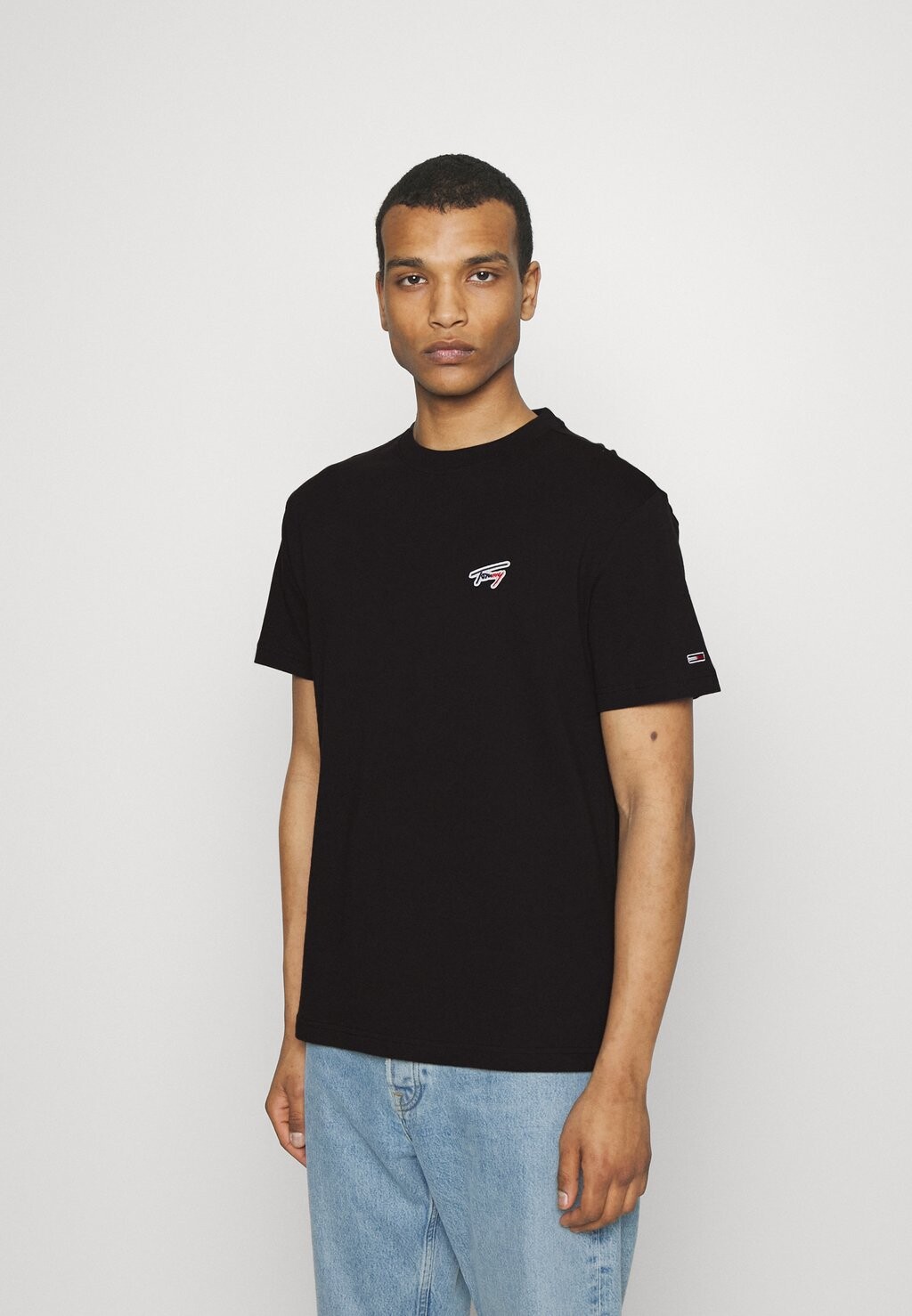 

Футболка с принтом Tommy Jeans, черный