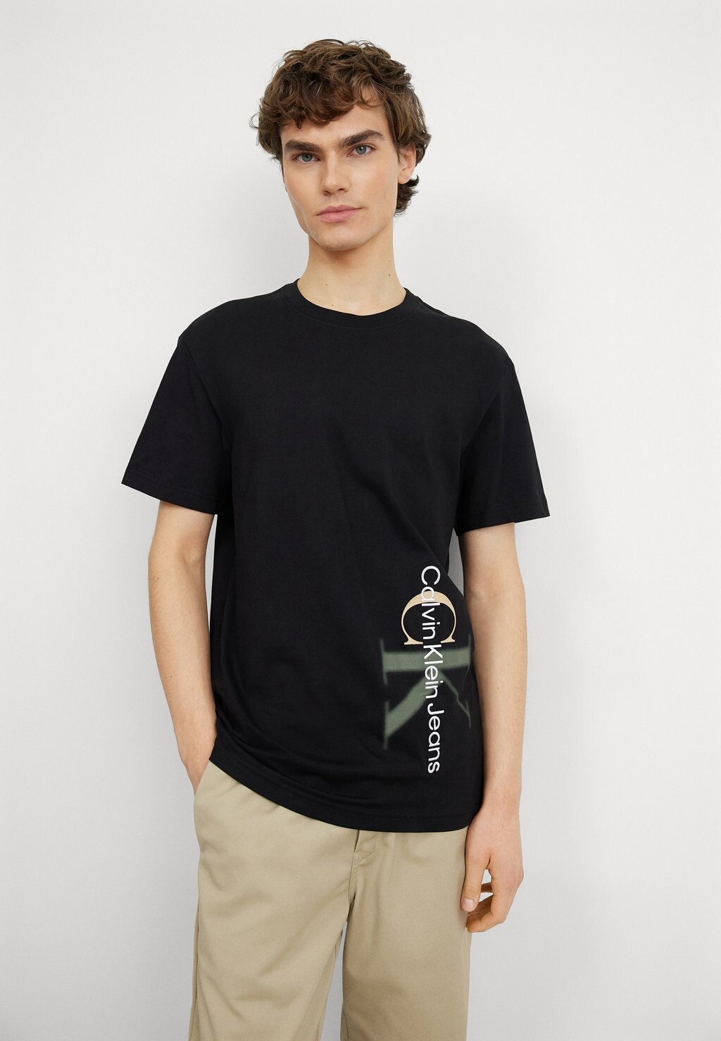 

Футболка с принтом Two Tone Monologue Tee Calvin Klein Jeans, черный