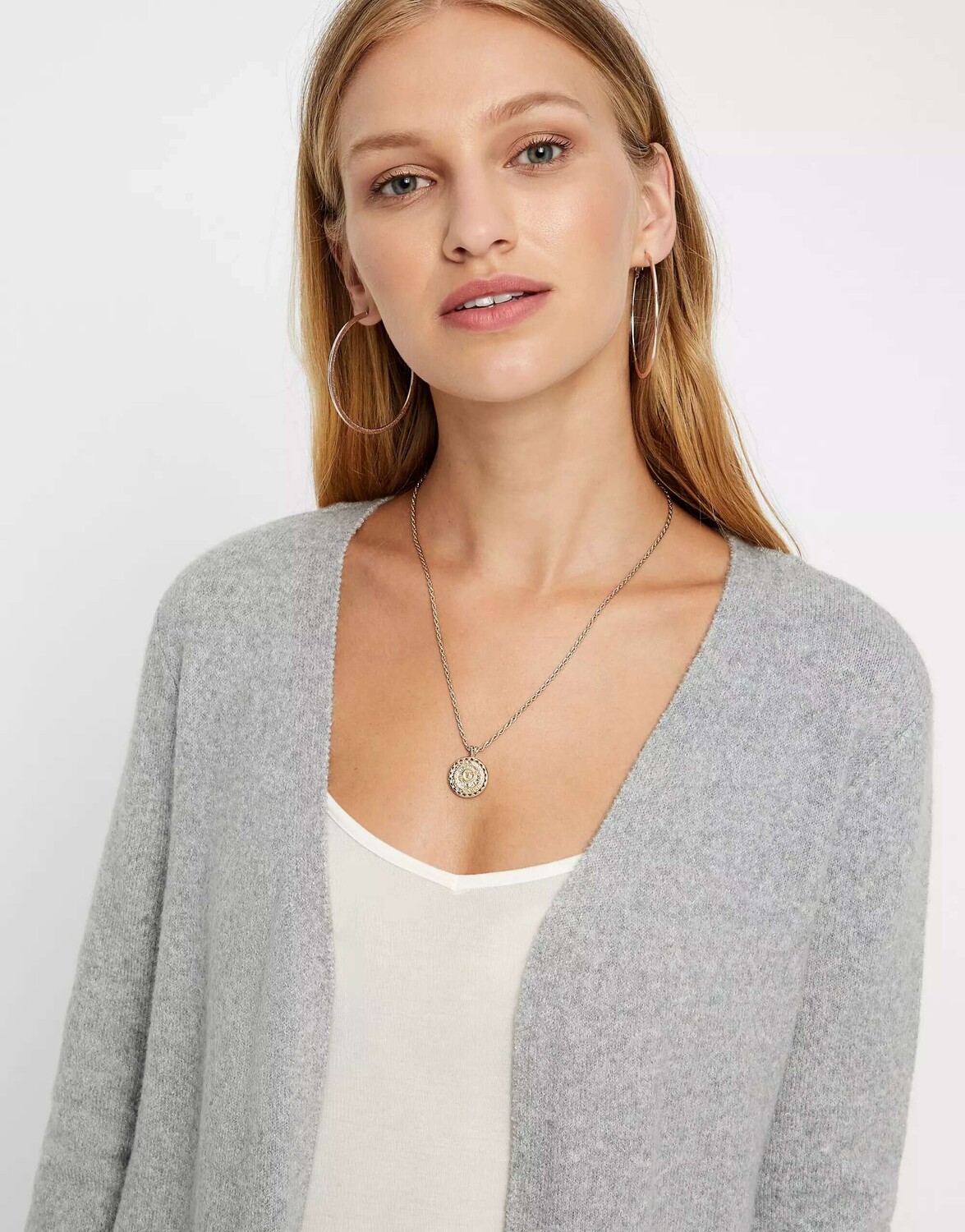 

Серый удлиненный кардиган Vero Moda