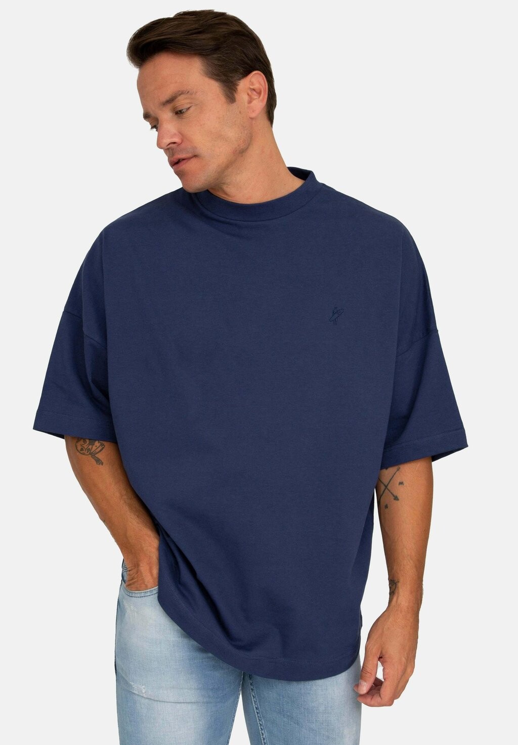 

Базовая футболка Oversize T-Shirt Jacey Quinn, цвет medival navy
