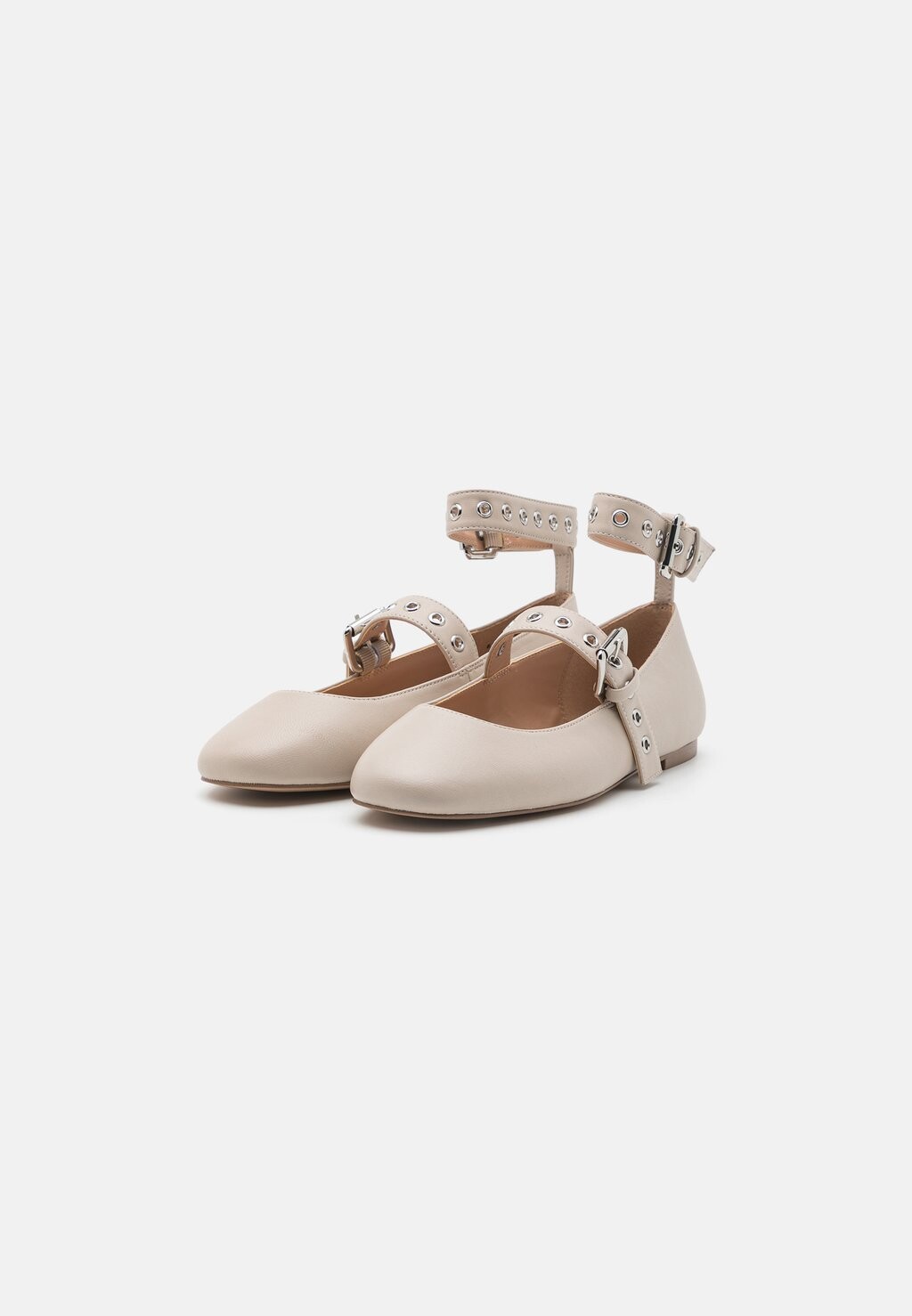

Балетки MACBETH Steve Madden, кремовый