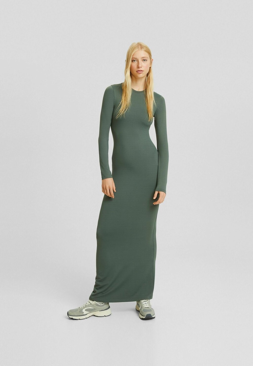 

Платье макси OPEN BACK LONG SLEEVE Bershka, цвет khaki