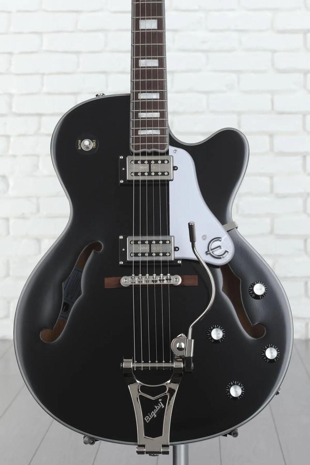 

Epiphone Emperor Swingster Hollowbody — Черный состаренный глянец