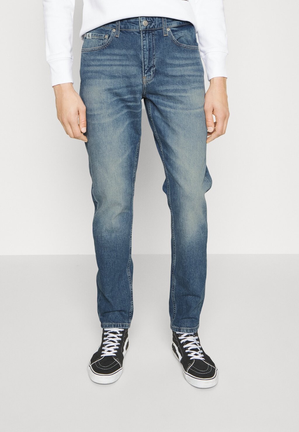 

Зауженные джинсы Calvin Klein Jeans