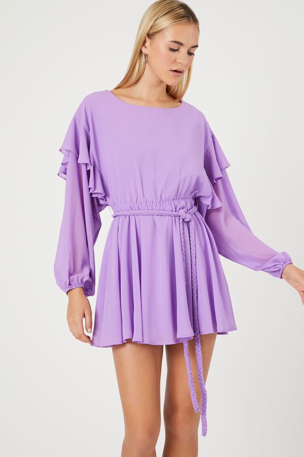 

Шифоновое мини-платье с воланами и поясом Forever 21, фиолетовый